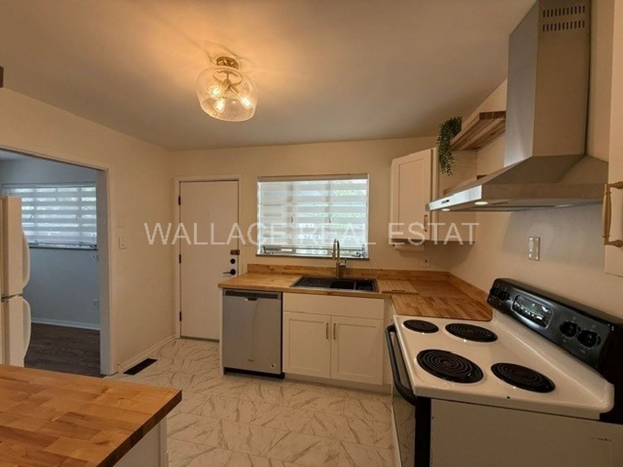 228 Tall Oaks Dr - Photo 5 of 13