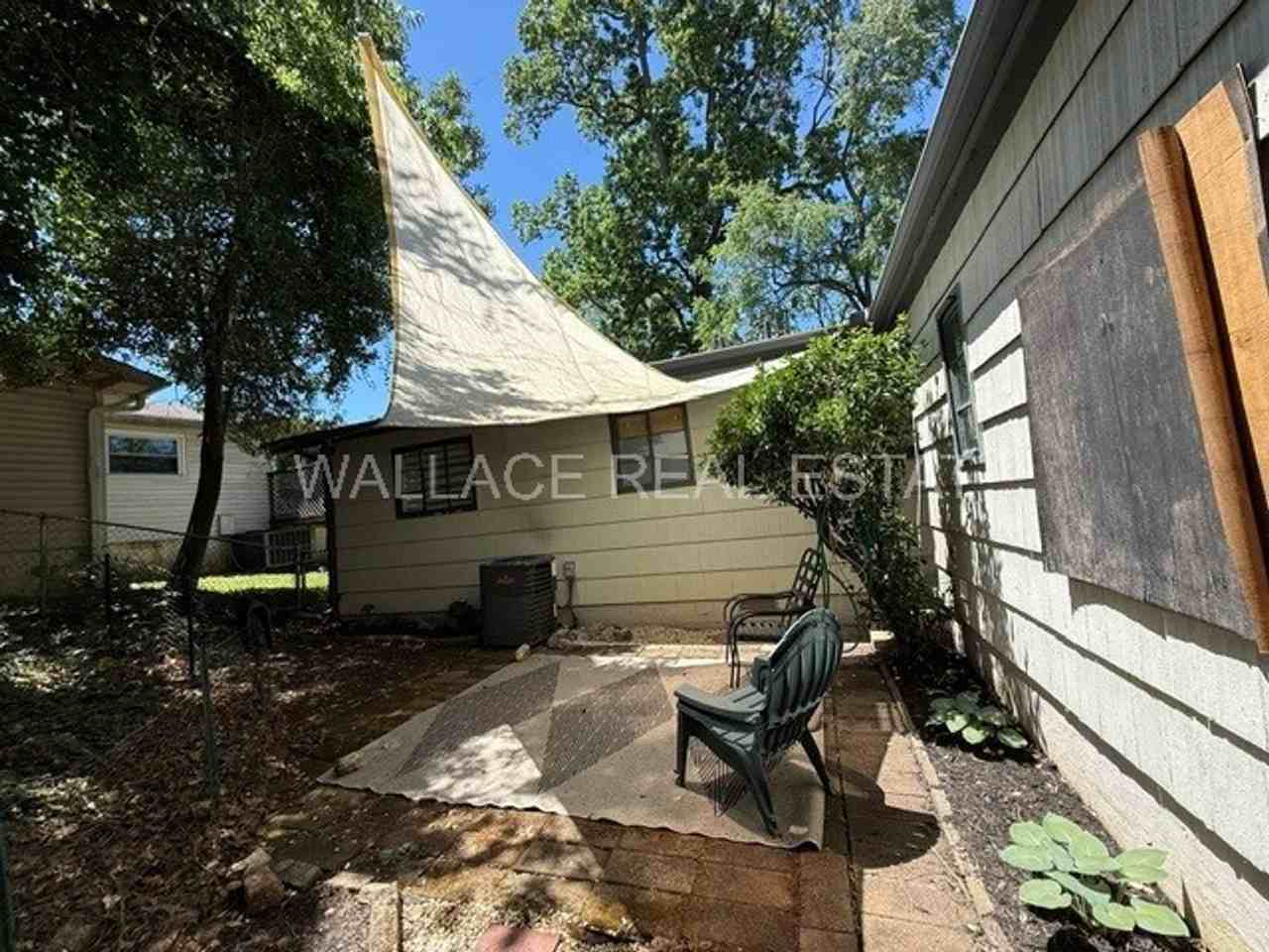 228 Tall Oaks Dr - Photo 6 of 13