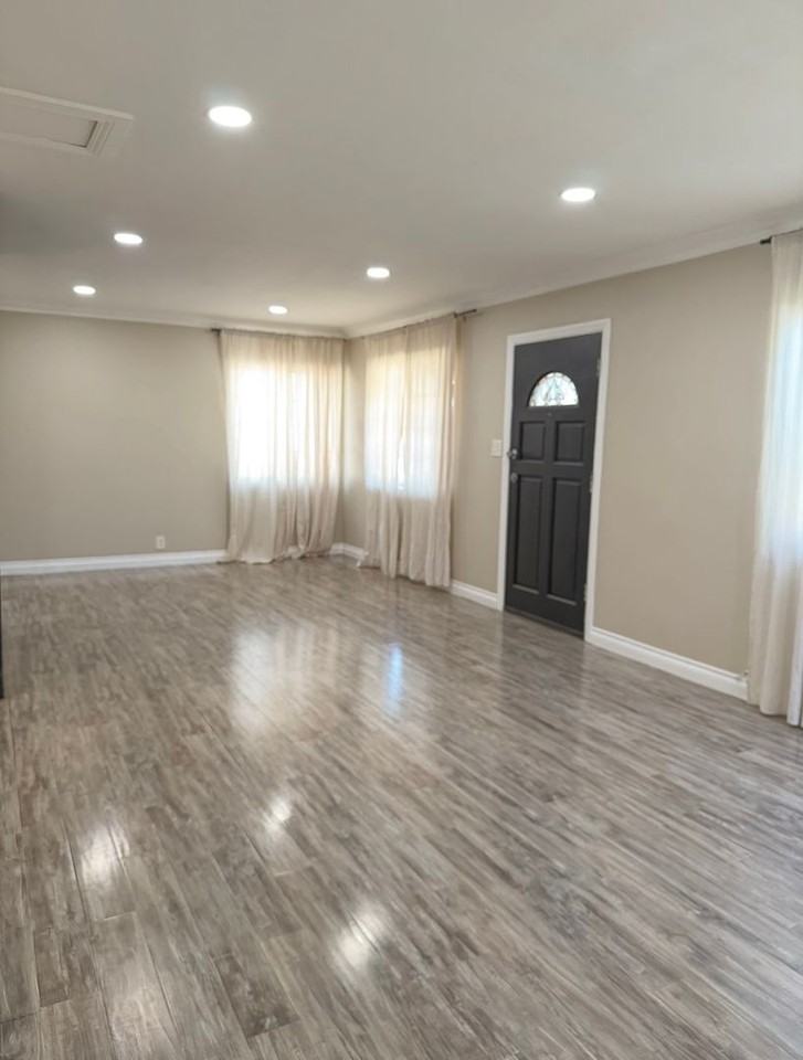 4735 Myrtle St - Photo 7 of 35