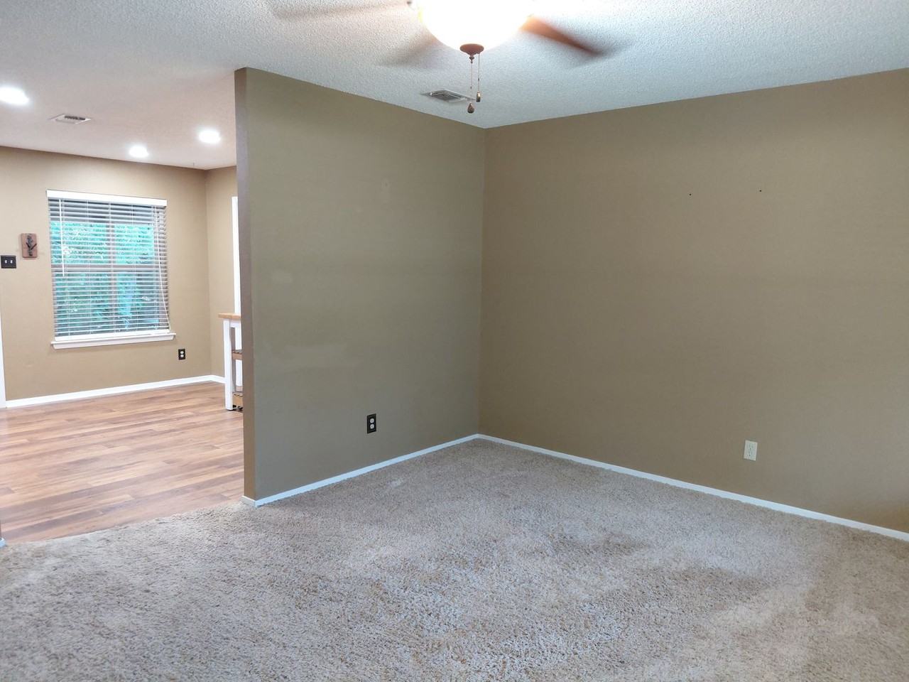 3725 Greenwood Rd - Photo 5 of 33