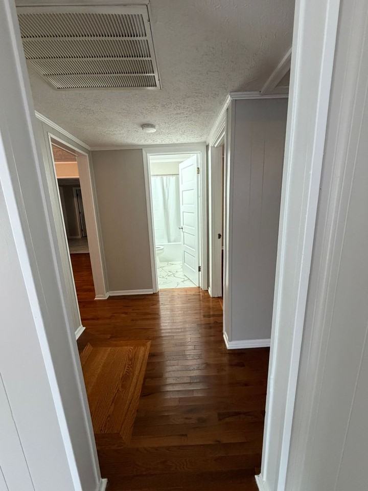 53 Pelham Hts - Photo 6 of 30