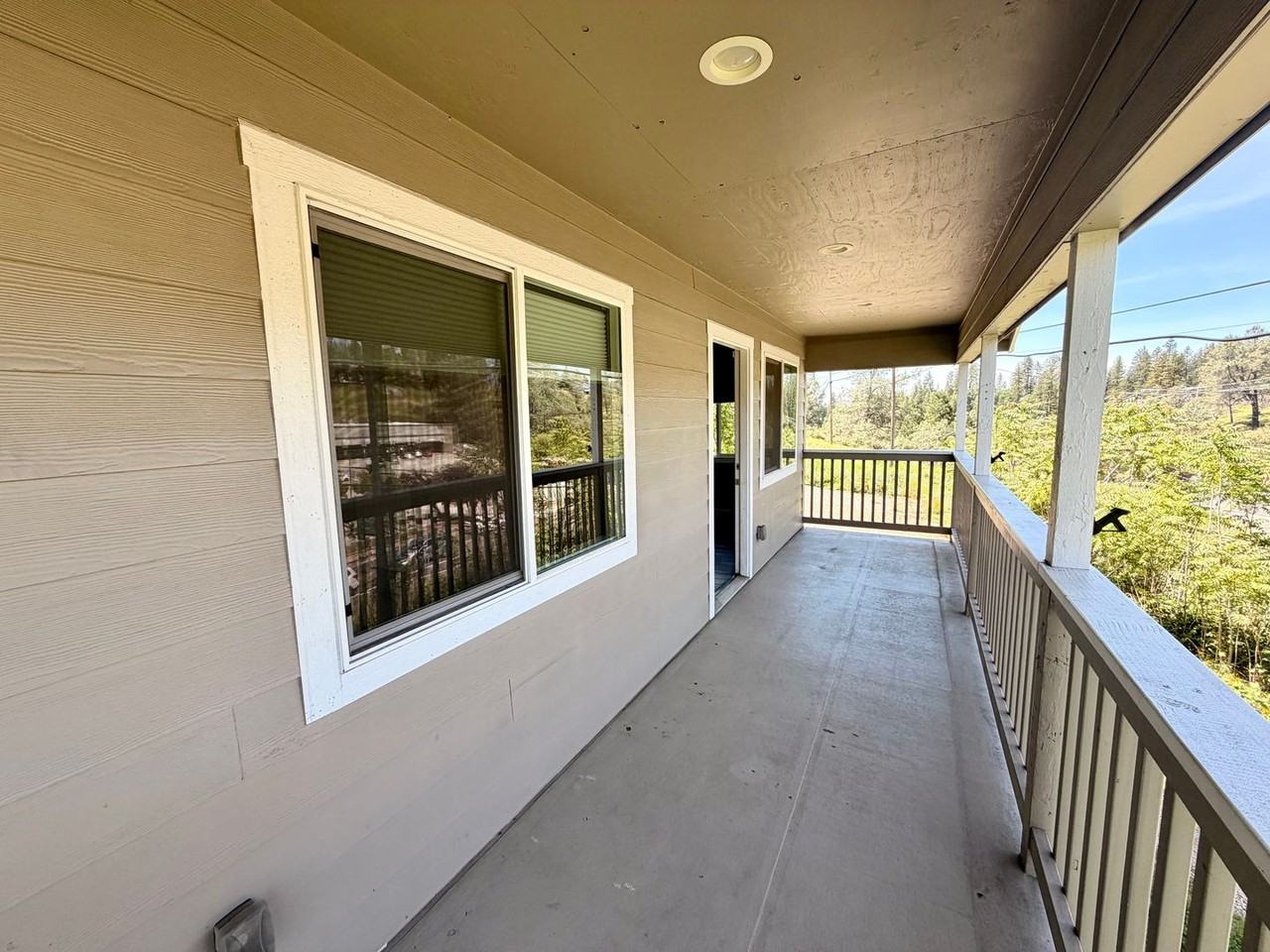 851 E Main St - Photo 7 of 16