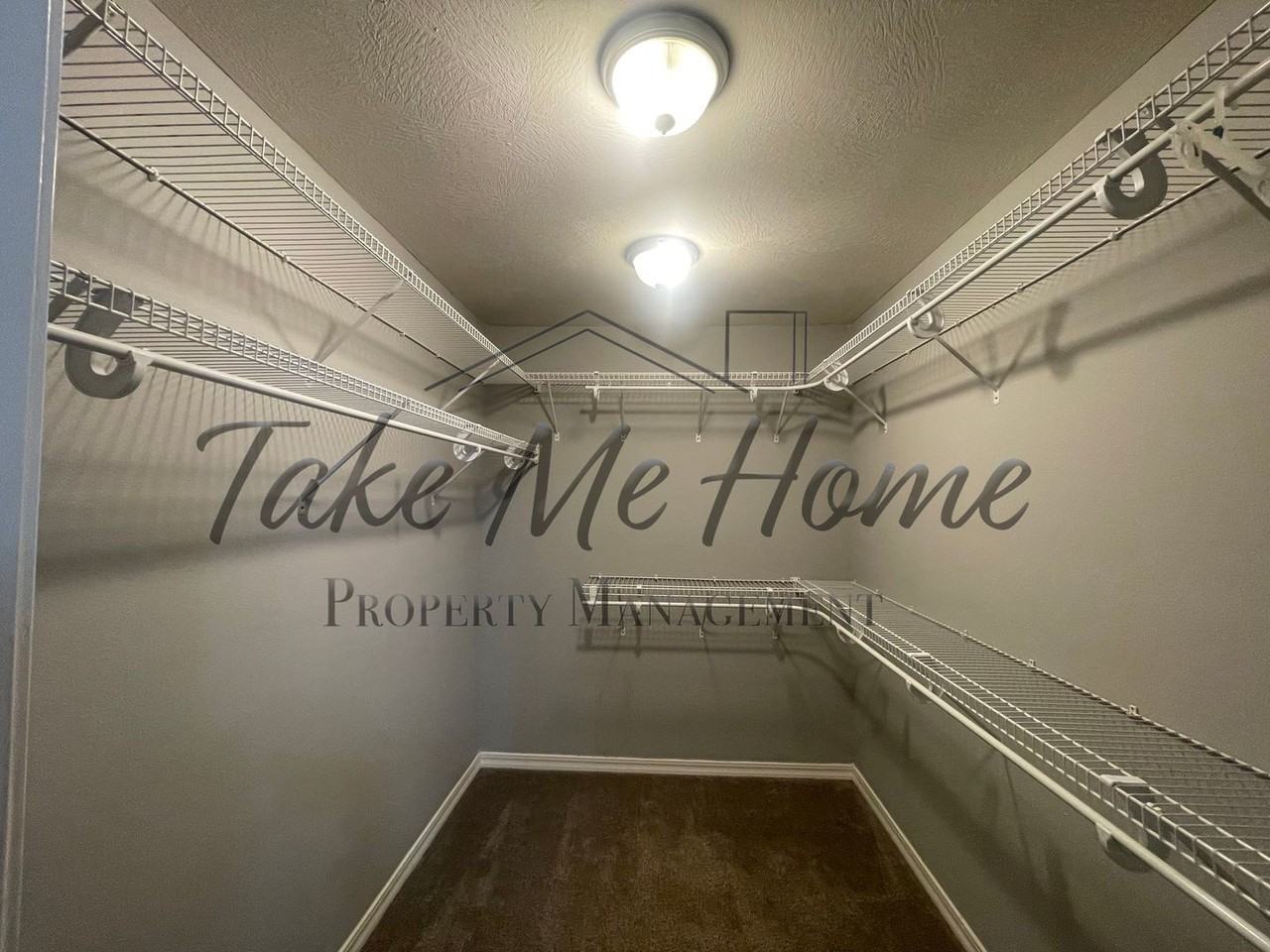 821 S Barberry Ct - Photo 6 of 12