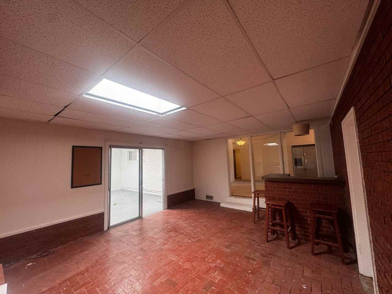 1504 Mesilla St Ne - Photo 2 of 24