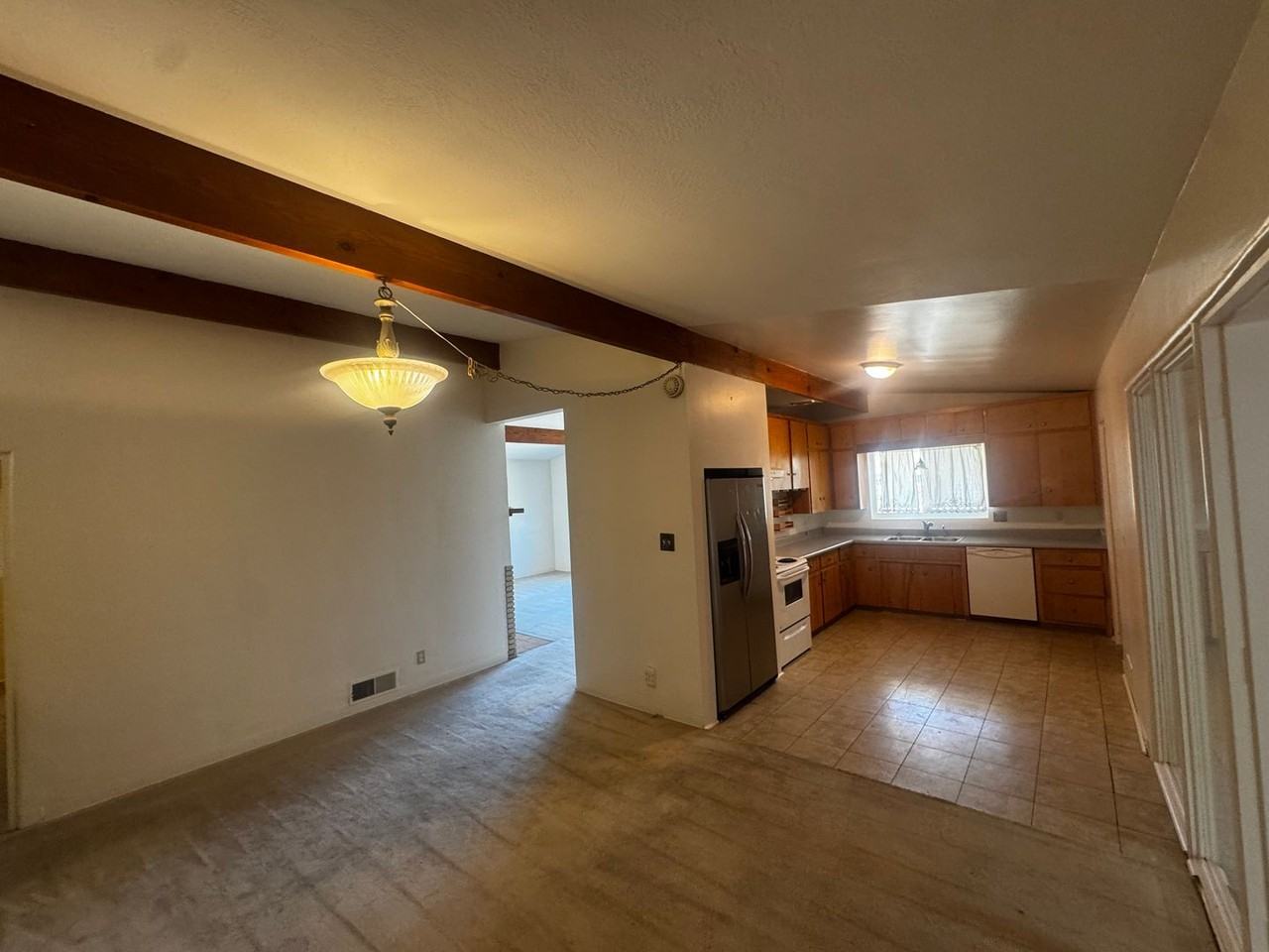 1504 Mesilla St Ne - Photo 7 of 24