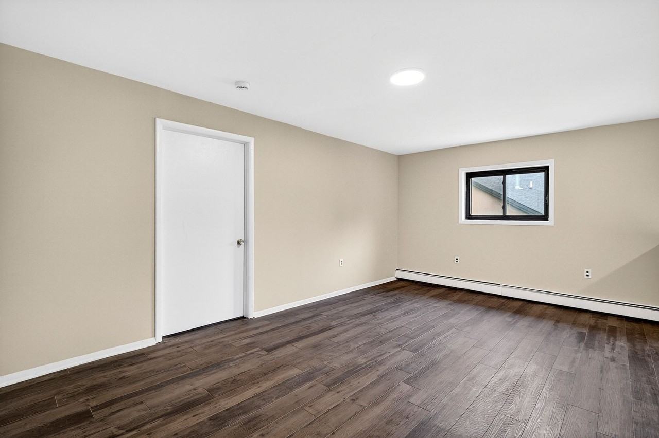 172 Scotch Rd - Photo 7 of 19