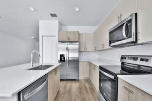 4074 Highland Oaks Dr - Photo 1 of 1