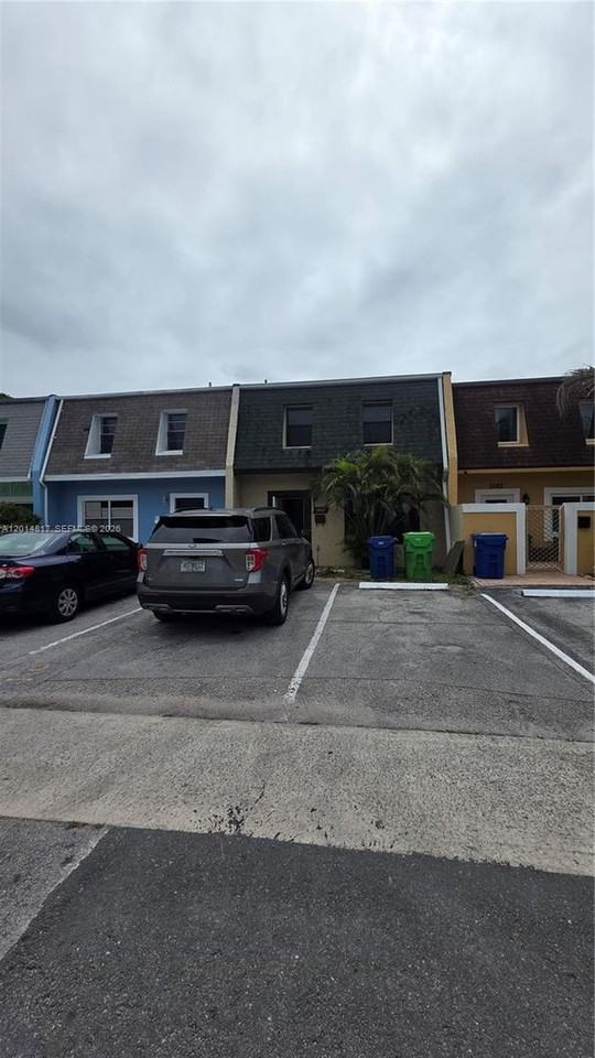 5958 Nw 24th Ct - Photo 7 of 20