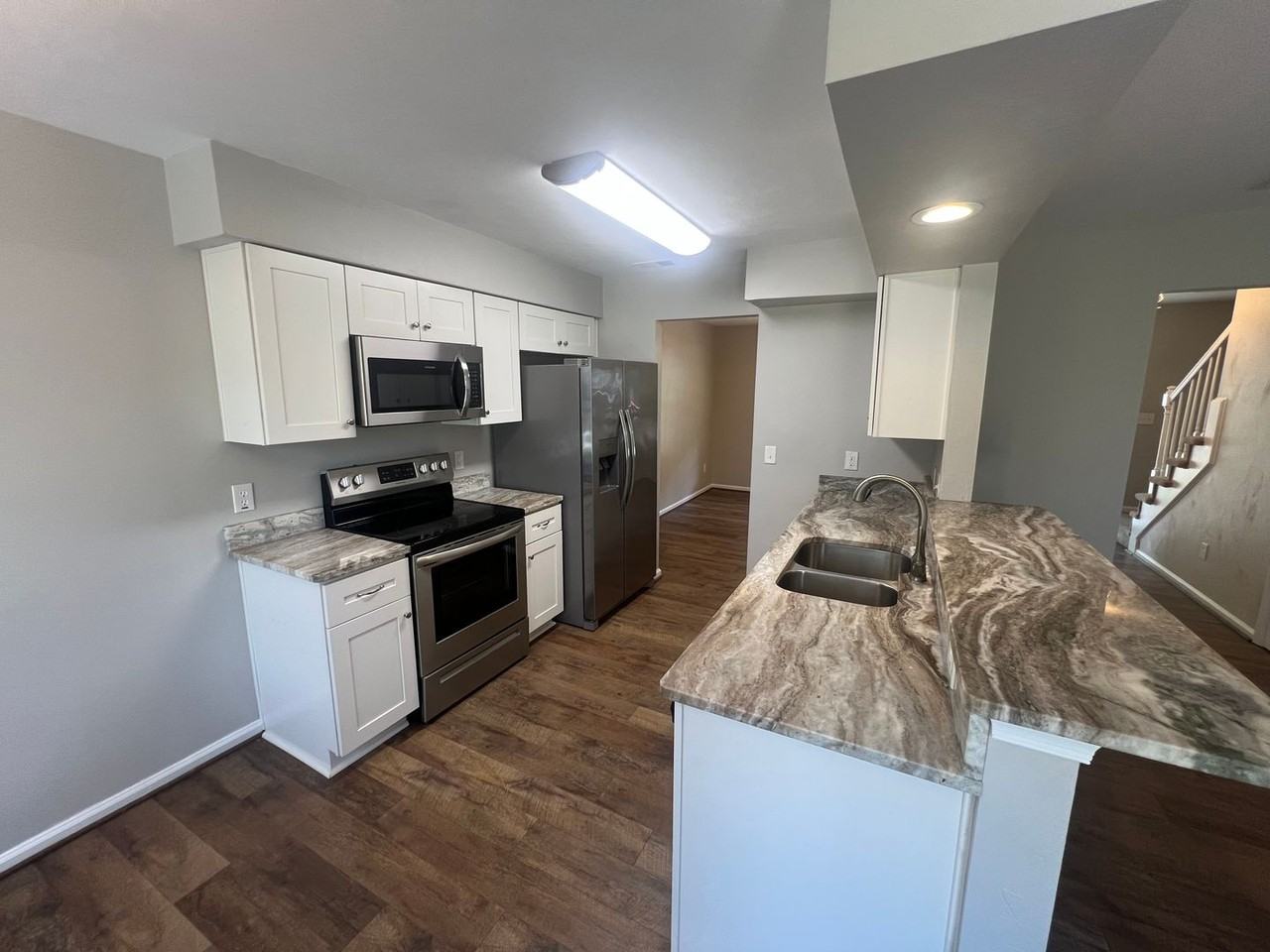 5018 Huntclub Chase - Photo 2 of 20