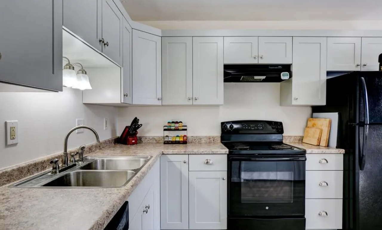 105 N Yellowstone St #3 - Photo 6 of 13
