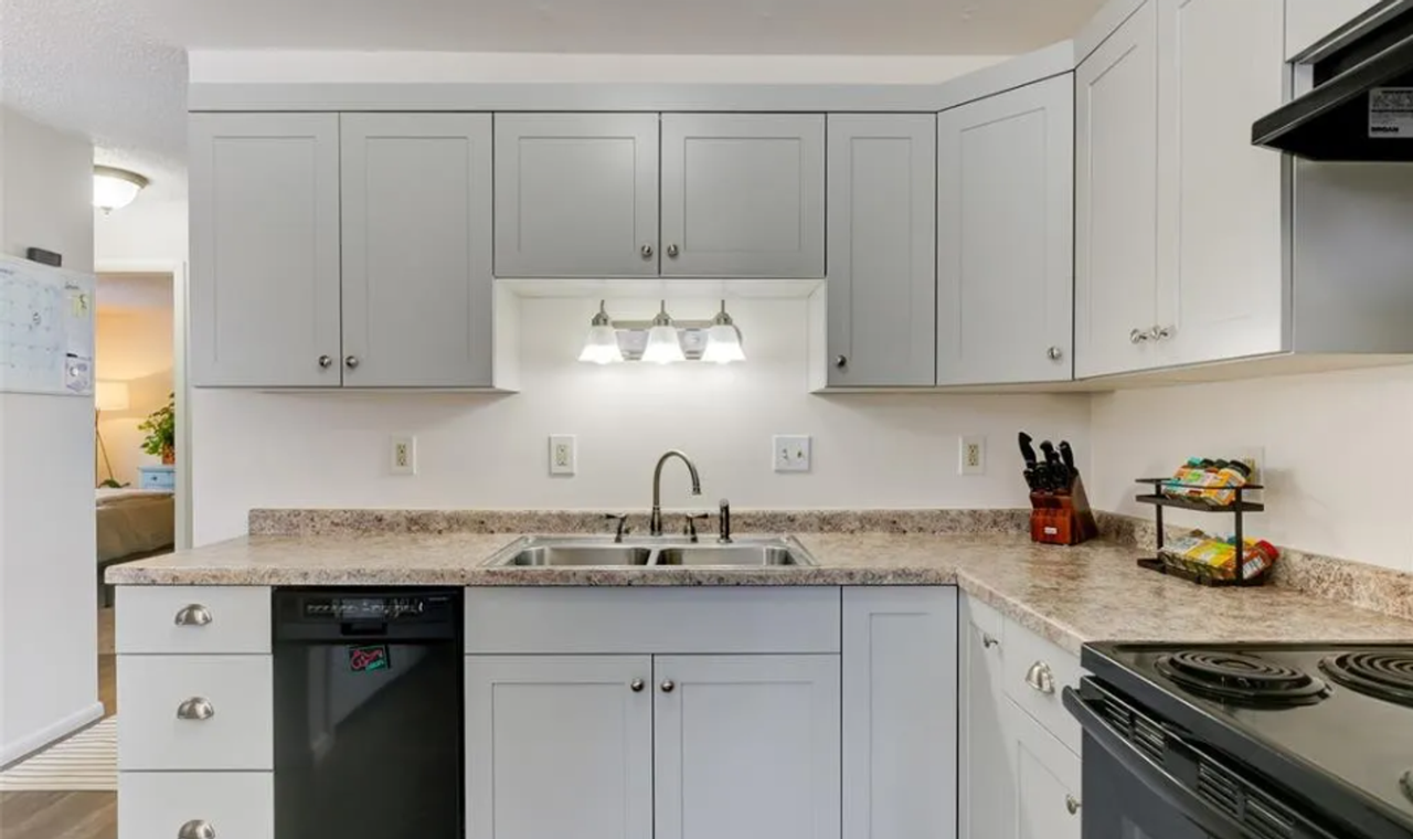 105 N Yellowstone St #3 - Photo 7 of 13