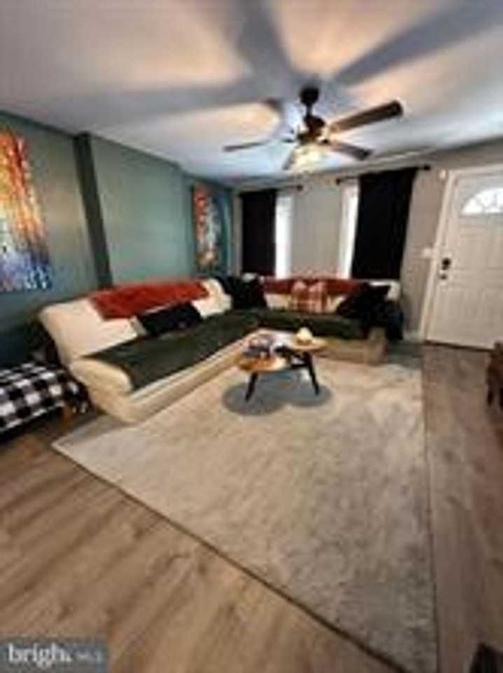 203 Mill St - Photo 3 of 16