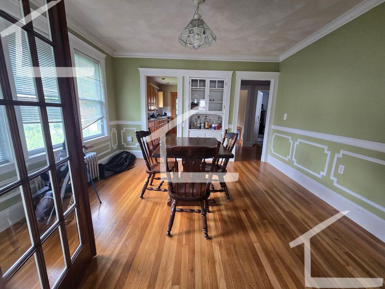 230 Lake St - Photo 2 of 11
