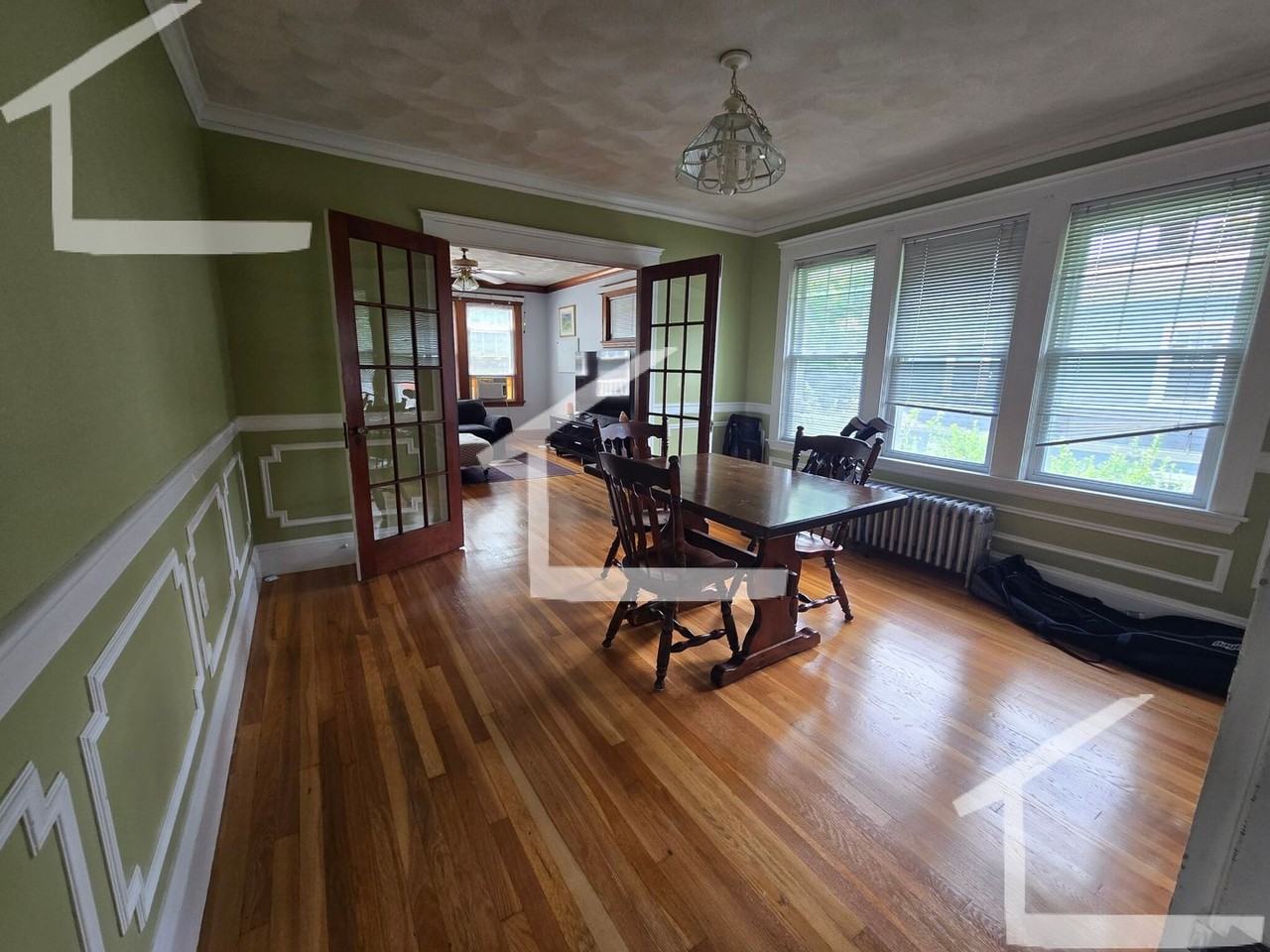 230 Lake St - Photo 3 of 11