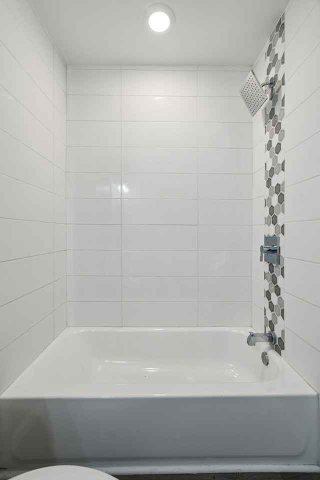655 N 33rd St #2 - Photo 2 of 19