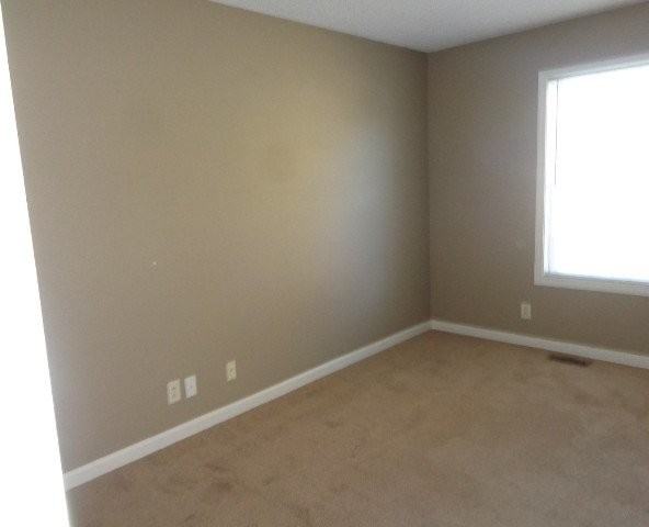 345 Broadmore Dr - Photo 6 of 13