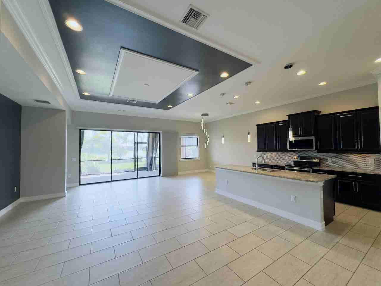 11181 Monte Carlo Blvd - Photo 4 of 47