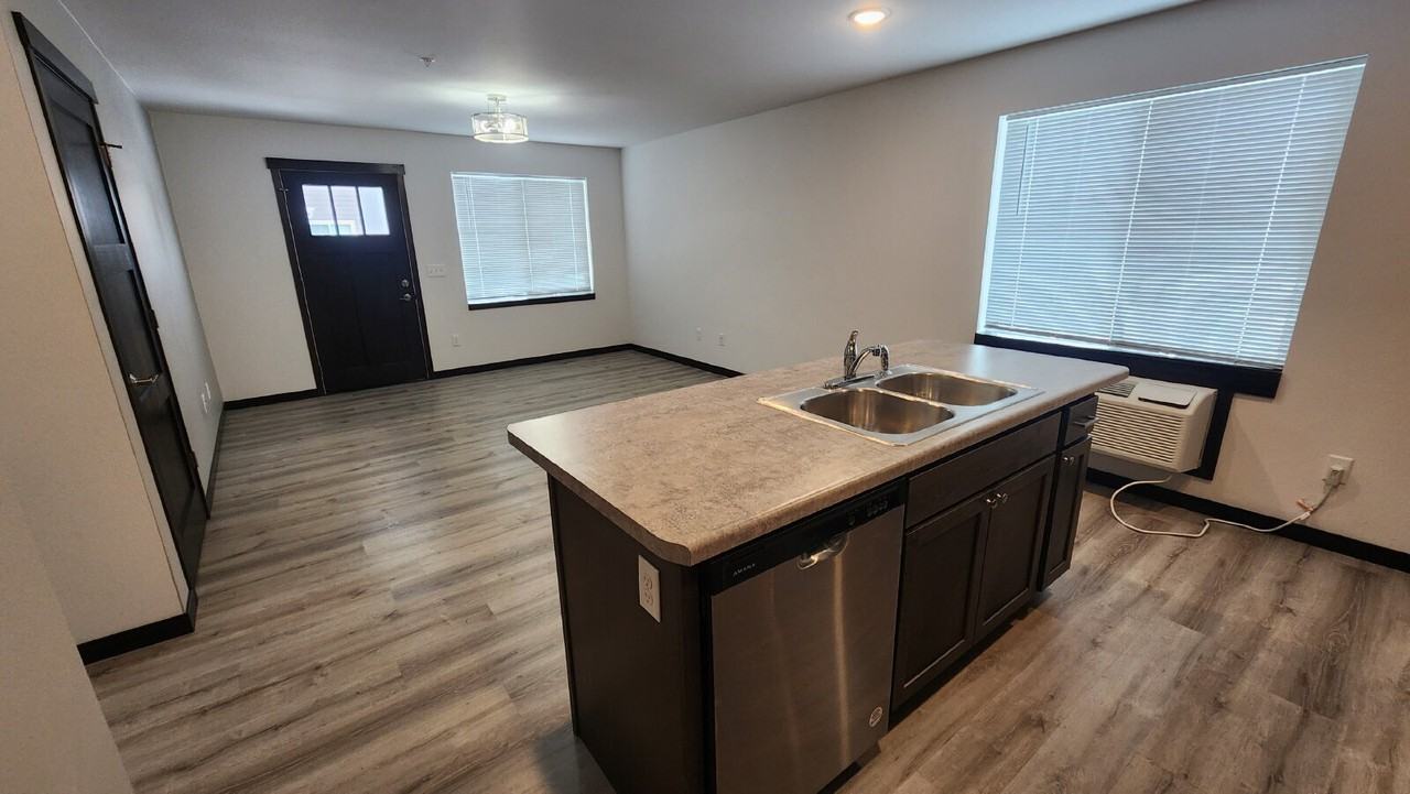 2566 118th St Apt 104 - Photo 6 of 30