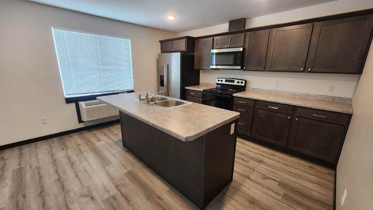 2566 118th St Apt 104 - Photo 7 of 30