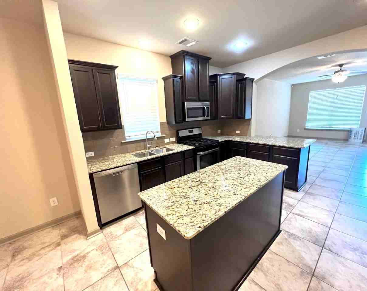 7854 W Pelican Lakes Ave - Photo 2 of 14