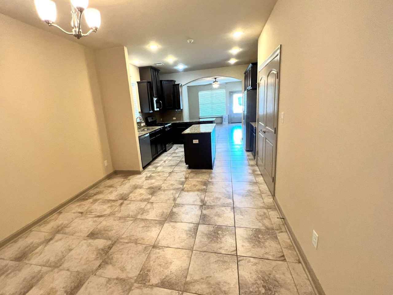 7854 W Pelican Lakes Ave - Photo 3 of 14