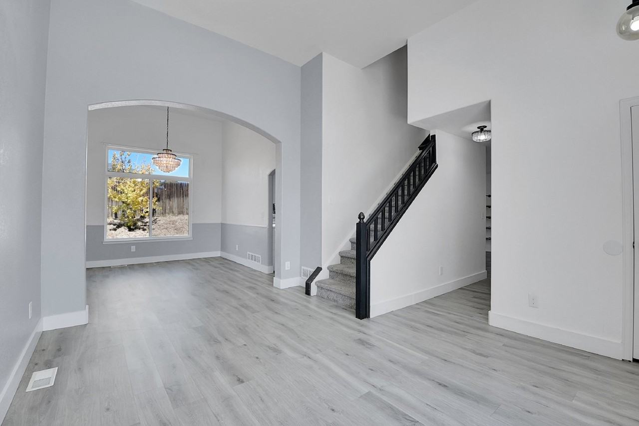 19223 E Linvale Pl - Photo 4 of 48