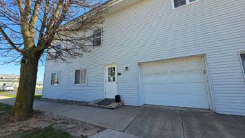featured image of 109 N Elm St #UNITJ