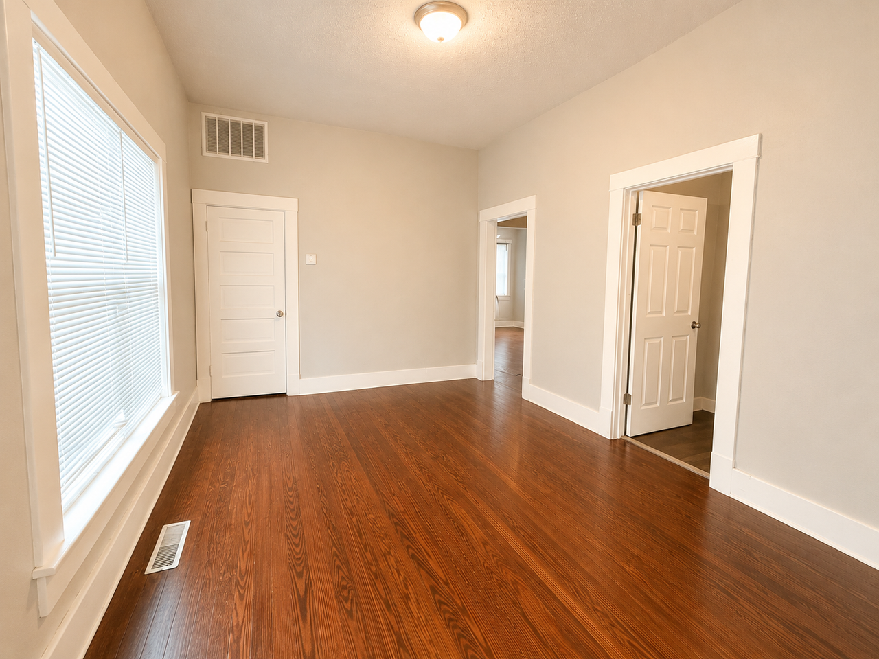 640 N Louisa Ave - Photo 4 of 17