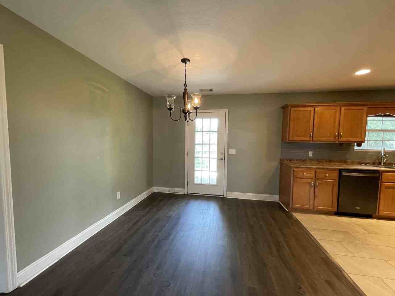 190 Madison Ave Ne - Photo 2 of 21
