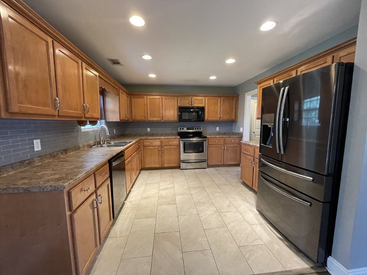 190 Madison Ave Ne - Photo 5 of 21