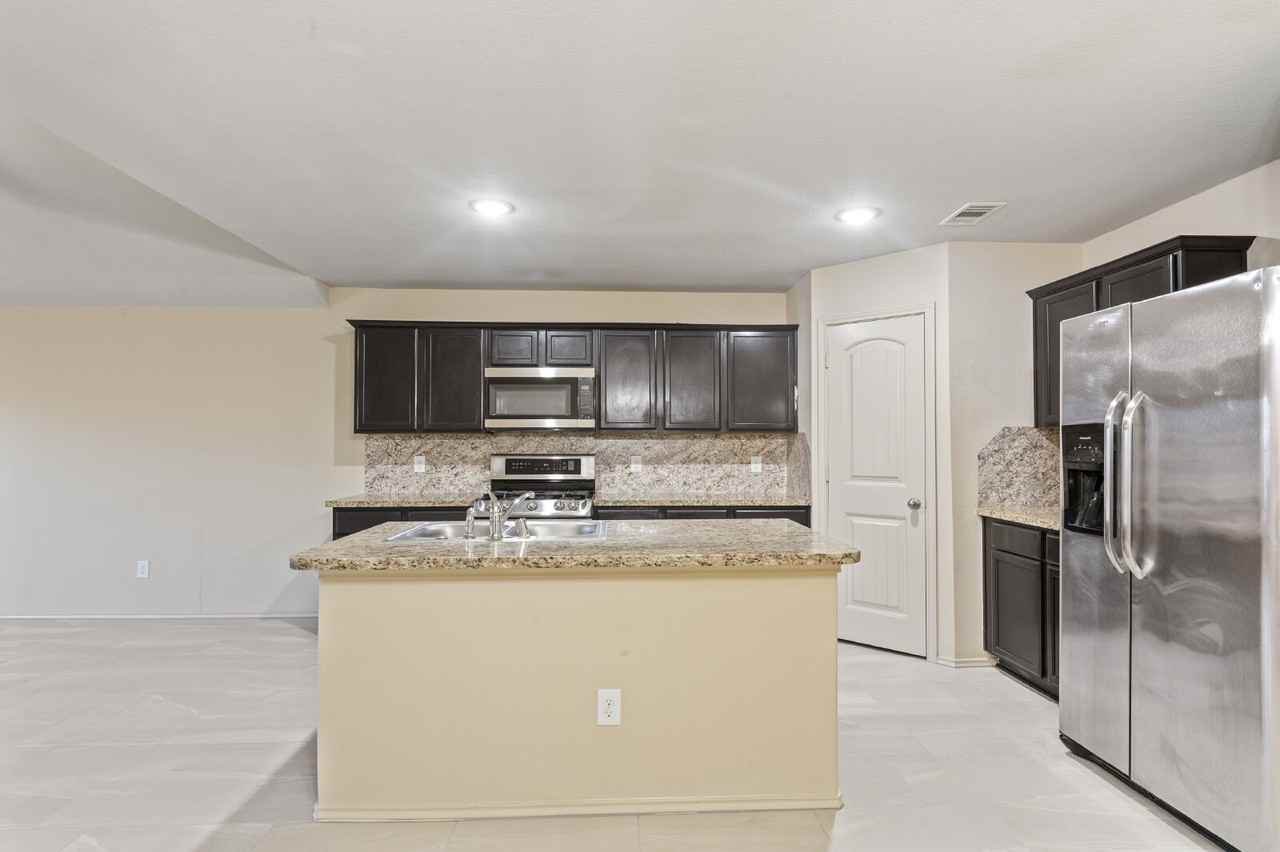 2414 Fall Aster Dr - Photo 3 of 21