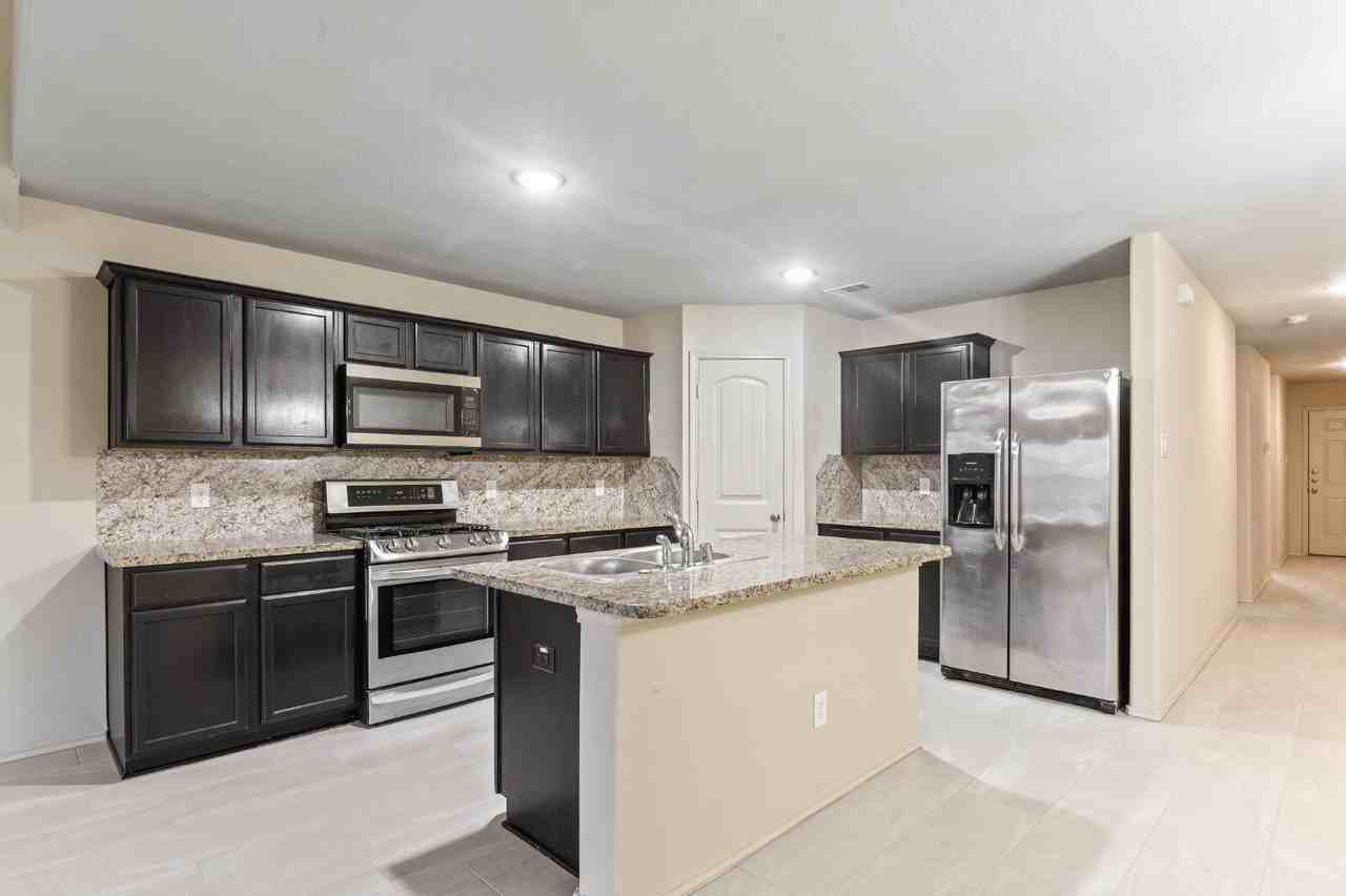 2414 Fall Aster Dr - Photo 5 of 21