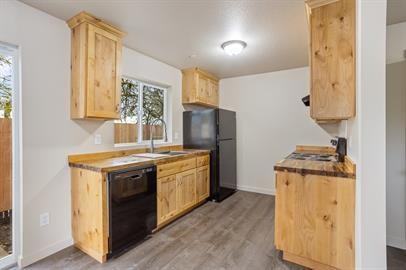 535 Se Sheridan Rd #L - Photo 4 of 19