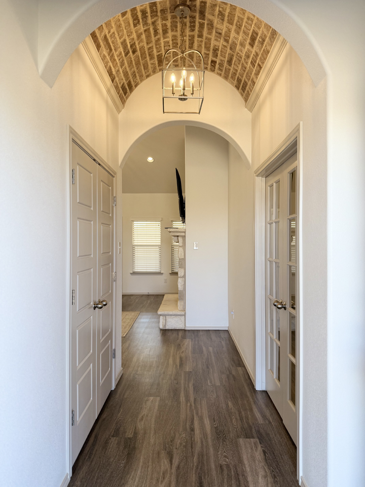 12202 Ithaca Ave - Photo 3 of 28