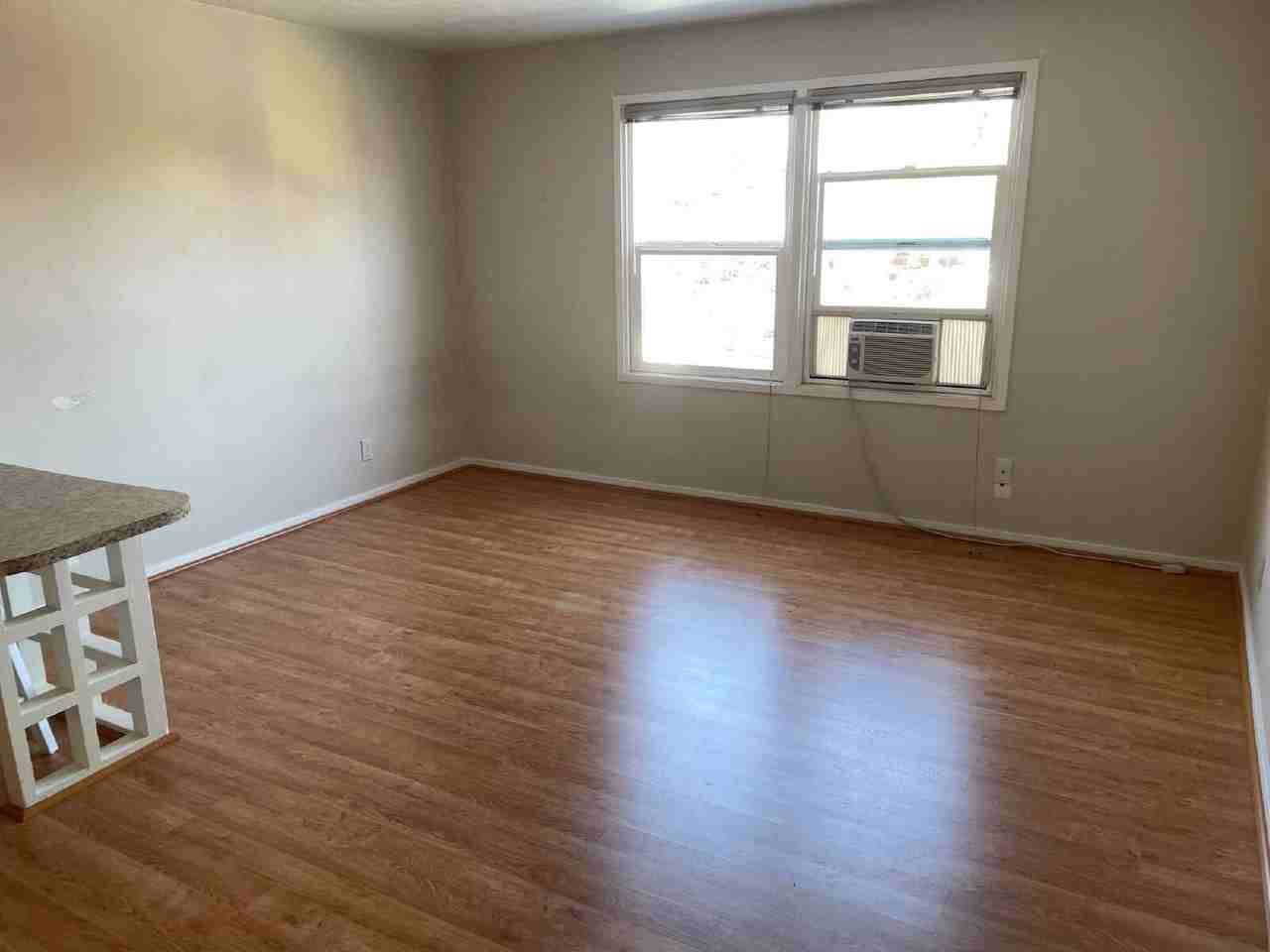 1326 Lawrence St - Photo 2 of 9