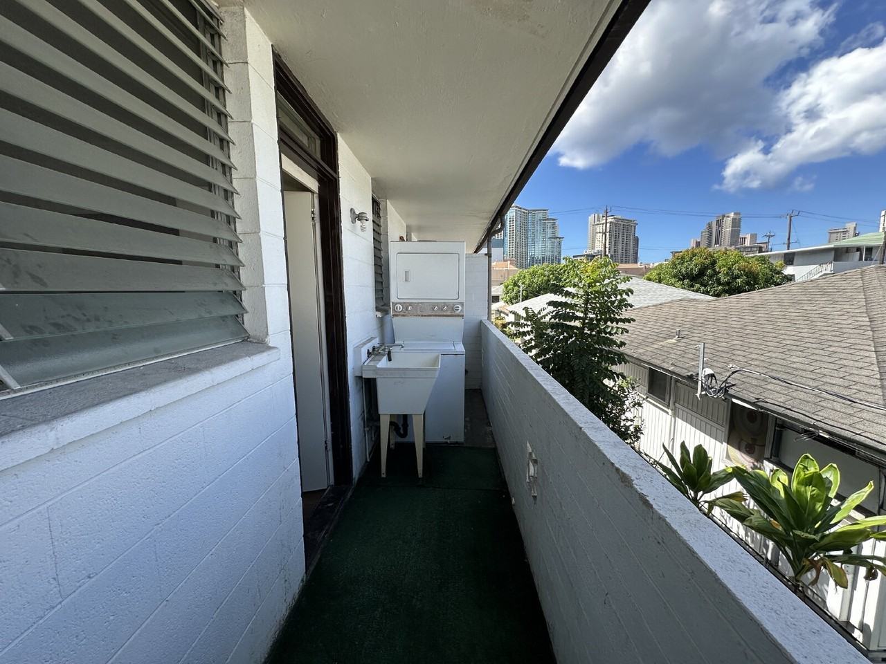 1923 Fern St Apt F - Photo 2 of 5