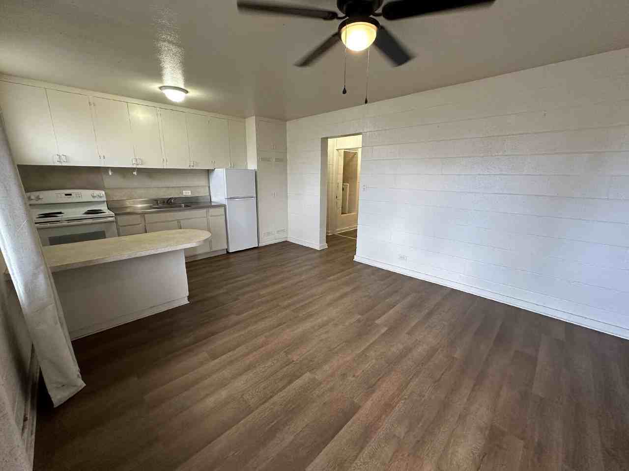 1923 Fern St Apt F - Photo 3 of 5