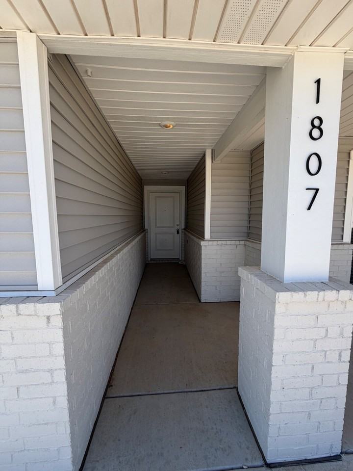 1807 134th St - Photo 3 of 21