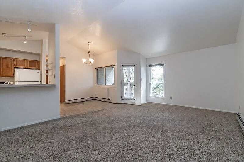 3515 28th St Apt 308 - Photo 2 of 9