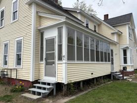 61 Chestnut St #A - Photo 1 of 1