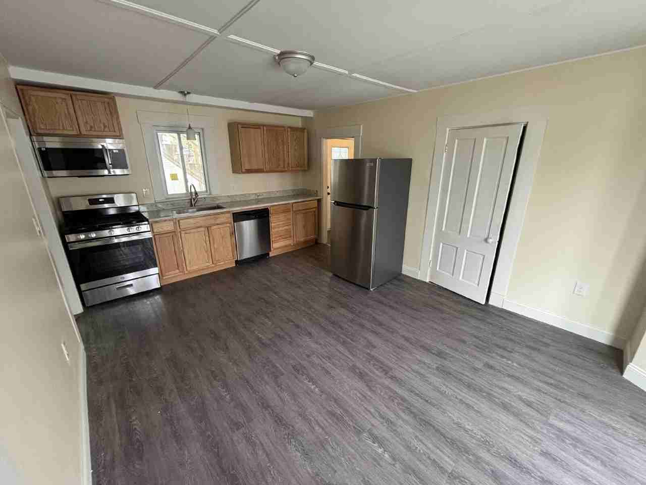 61 Chestnut St #A - Photo 3 of 15