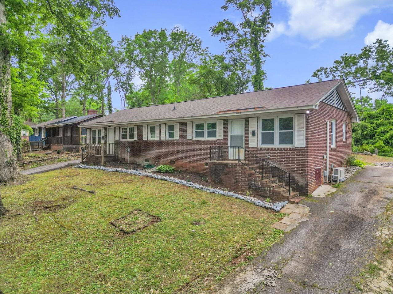 408 Yardley Ct Unit B - Photo 3 of 31