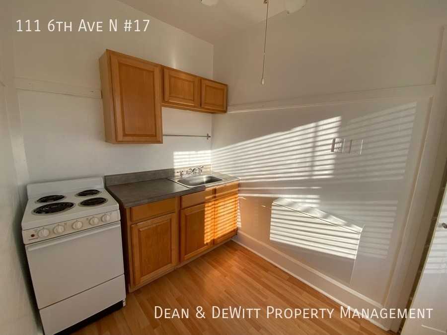 111 6th Ave N - Photo 4 of 8