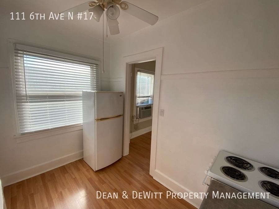 111 6th Ave N - Photo 5 of 8
