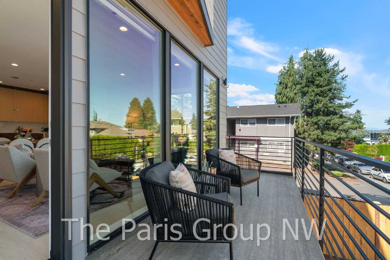 455 4th Ave S - Photo 7 of 32