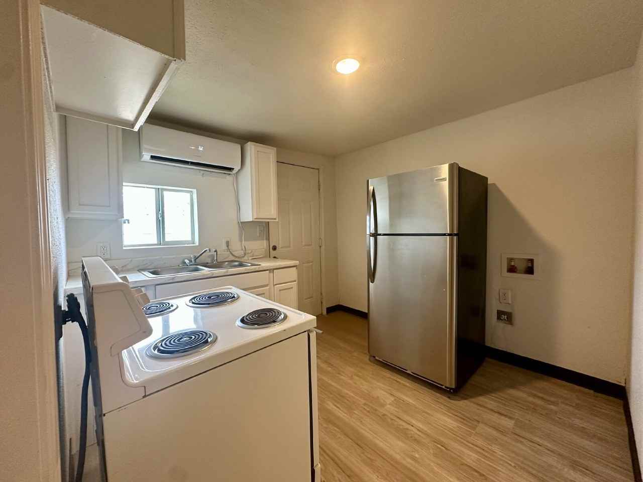 2416 Colgate St #6 - Photo 7 of 12