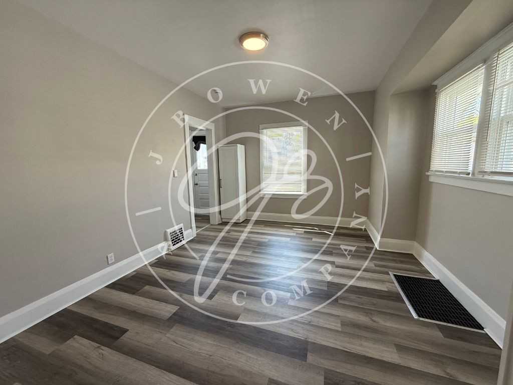 3651 Leybourn Ave - Photo 3 of 14