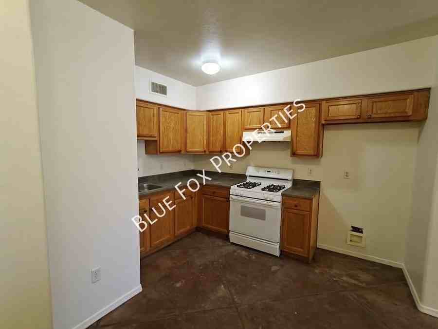 105 W Oklahoma St #2 - Photo 2 of 27