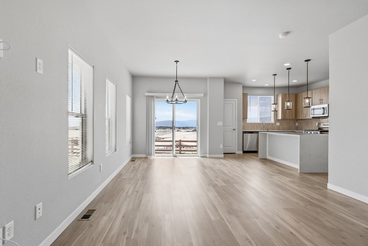 10363 Sundial Shadow Dr - Photo 2 of 34