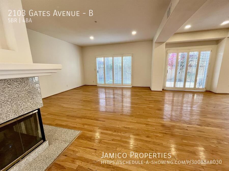 2103 Gates Ave #B - Photo 6 of 36